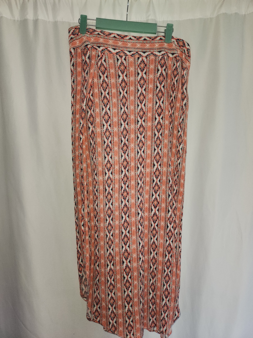 Juniors Orange Printed Maxi Skirt #textured #boho #beachy #cottagecore #resort